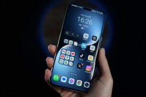 Le Honor Magic 7 Pro // Source : Alfred Tertrais / Numerama Le Honor Magic 7 Pro // Source : Alfred Tertrais / Numerama