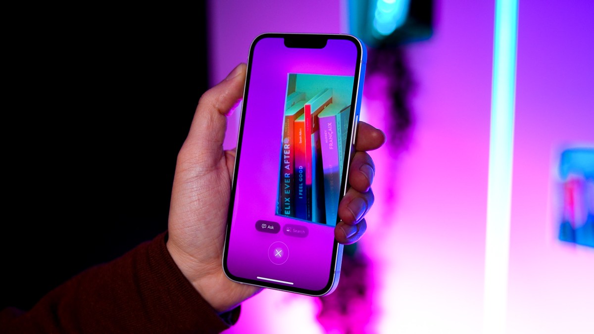 La loupe de macOS avec l'iPhone. // Source : Apple La loupe de macOS avec l'iPhone. // Source : Apple
