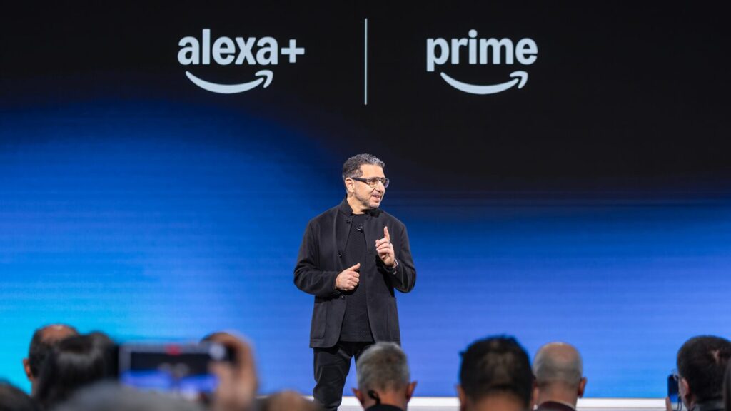 Panos Panays présentant Alexa+ // Source : Amazon Panos Panays présentant Alexa+ // Source : Amazon