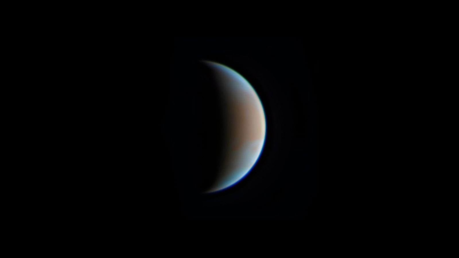 Vénus n’a pas de Lune. Peut-être qu’elle l’a dévorée