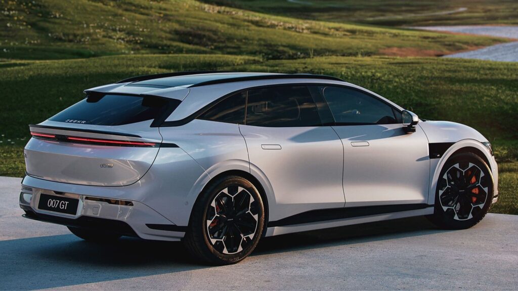 La Zeekr 007 GT (2025) // Source : Zeekr La Zeekr 007 GT (2025) // Source : Zeekr