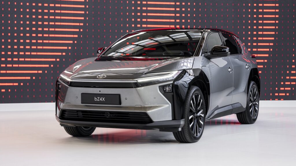 Toyota bZ4X restylé (2025) // Source : Toyota Toyota bZ4X restylé (2025) // Source : Toyota
