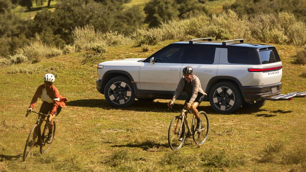 Le futur Rivian R2 avec des vélos // Source : Rivian