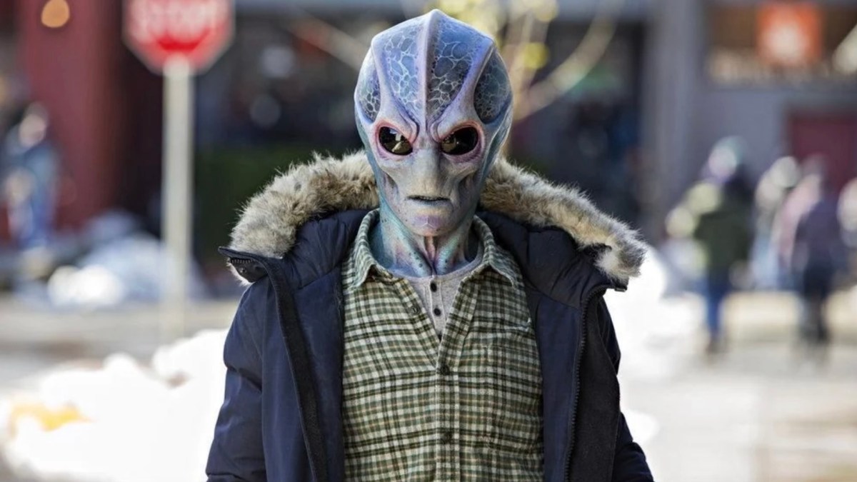 Resident Alien // Source : James Dittinger/Syfy Resident Alien // Source : James Dittinger/Syfy