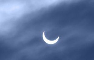 Éclipse solaire. // Source : Canva
