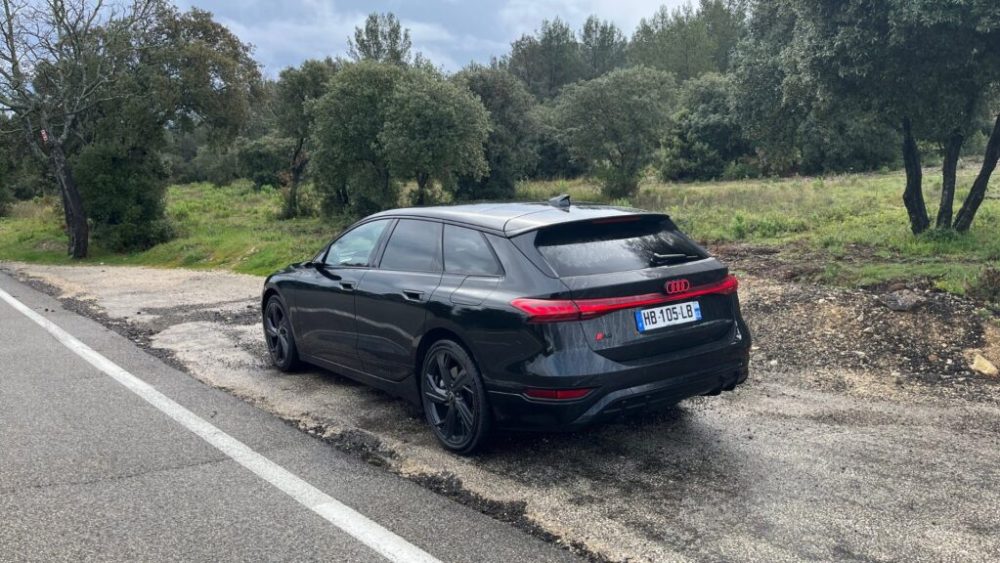 L'Audi A6 Avant e-tron à l'essai // Source : Robin San Vicente pour Numerama L'Audi A6 Avant e-tron à l'essai // Source : Robin San Vicente pour Numerama