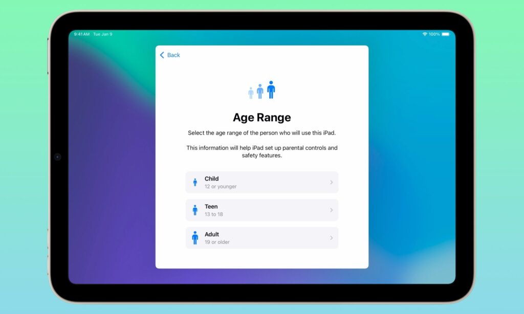 À la première configuration d'un appareil sous iOS 18.4, l'âge de l'utilisateur est demandé. On peut choisir entre enfant, ado et adulte.