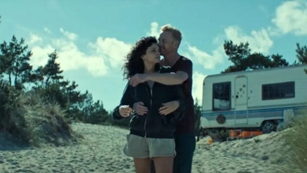 Un couple en apparence heureux // Source : Netflix