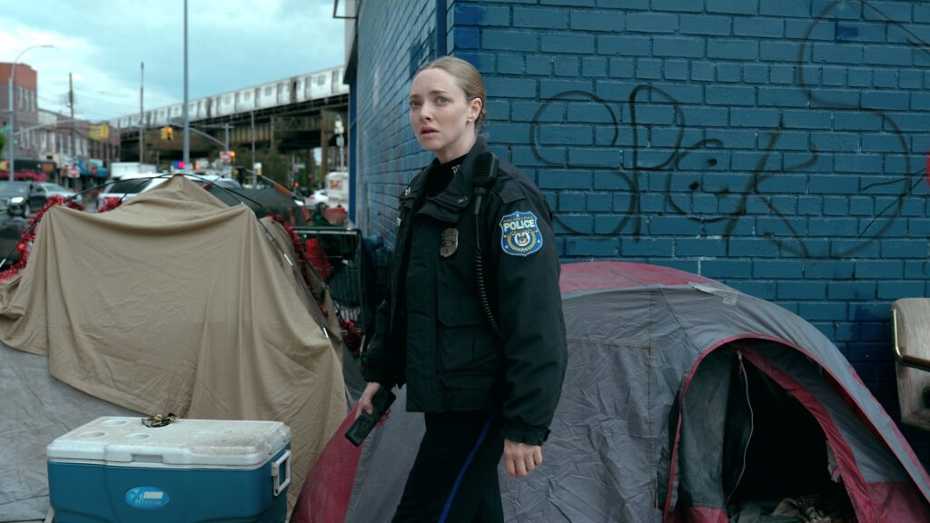Amanda Seyfried, bluffante dans La Rivière des Disparues sur Max // Source : Max Amanda Seyfried, bluffante dans La Rivière des Disparues sur Max // Source : Max