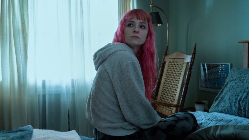 Kacey, la soeur de Mickey dans La rivière des disparues // Source : Max Kacey, la soeur de Mickey dans La rivière des disparues // Source : Max