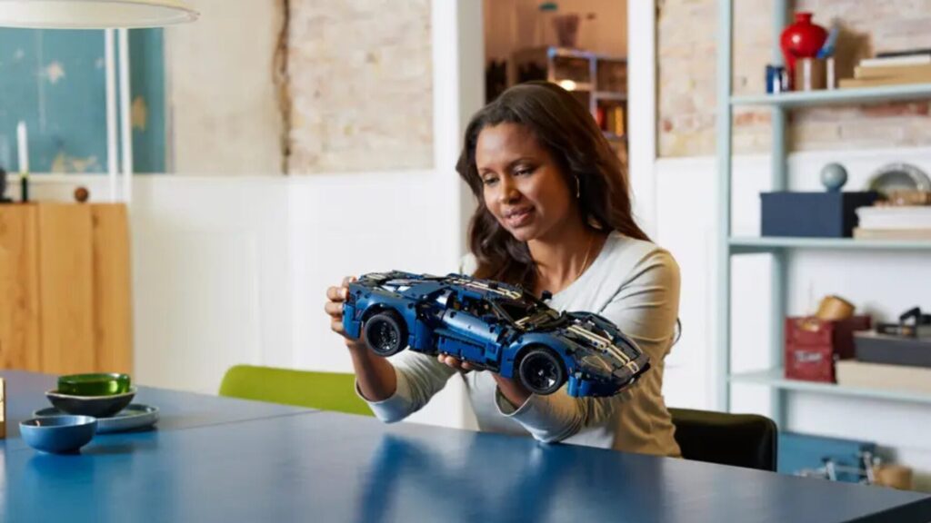 Lego Technic Ford GT 2022 // Source : Lego 
