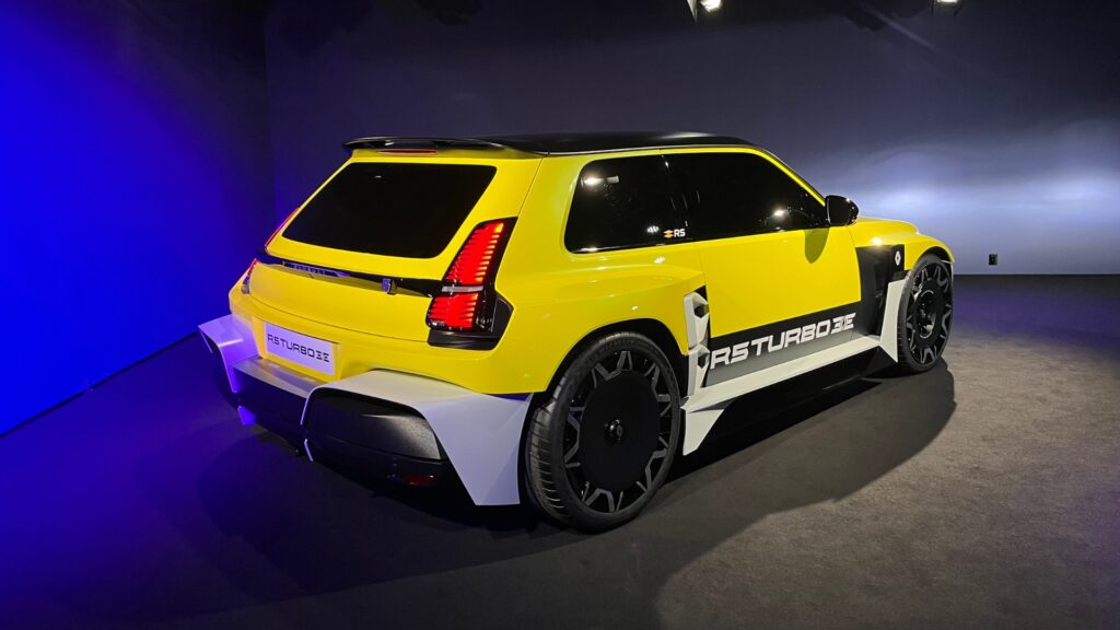 La Renault 5 Turbo 3E (2027) // Source : Robin San Vicente pour Numerama La Renault 5 Turbo 3E (2027) // Source : Robin San Vicente pour Numerama