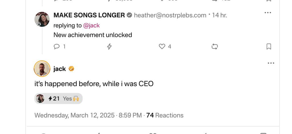 Interrogé par un internaute, Jack Dorsey dit avoir déjà été suspendu précédemment, alors qu'il dirigeait Twitter. Interrogé par un internaute, Jack Dorsey dit avoir déjà été suspendu précédemment, alors qu'il dirigeait Twitter.