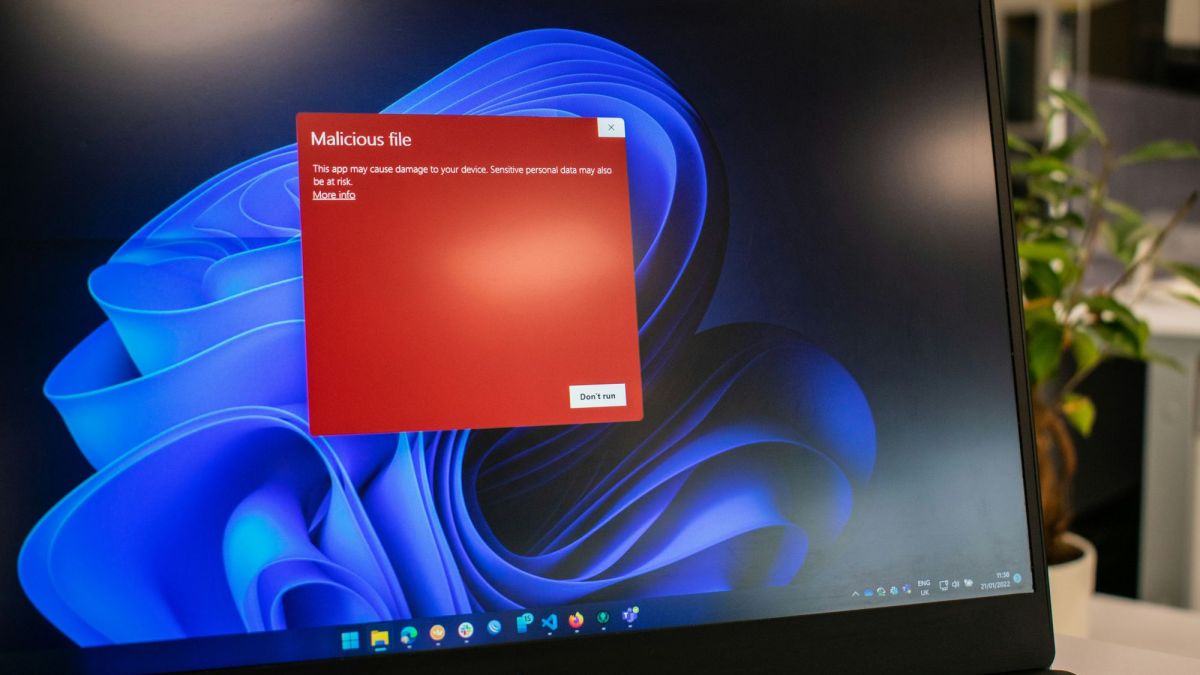 Un PC sous Windows infecté par un virus // Source : Ed Hardie via Unsplash Un PC sous Windows infecté par un virus // Source : Ed Hardie via Unsplash
