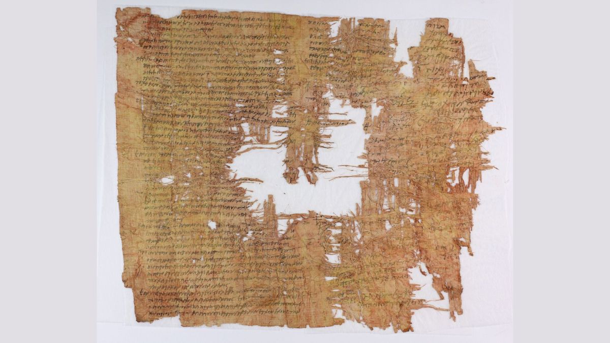 Papyrus Cotton, Detail // Source : Shai Halevi, Courtesy of the Leon Levy Dead Sea Scrolls Digital Library, Israel Antiquities Authority Papyrus Cotton, Detail // Source : Shai Halevi, Courtesy of the Leon Levy Dead Sea Scrolls Digital Library, Israel Antiquities Authority