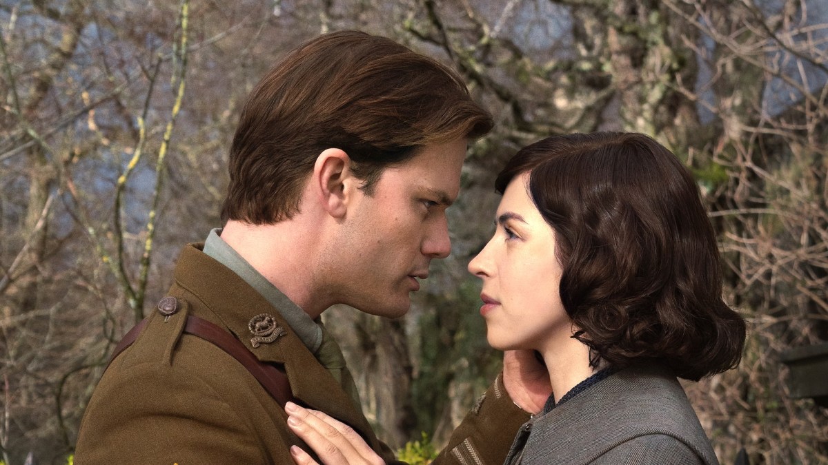 Henry Beauchamp et Julia Moriston dans Blood of my Blood // Source : Max Henry Beauchamp et Julia Moriston dans Blood of my Blood // Source : Max