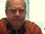 Paul Giamatti (Phillip) revisite ses souvenirs dans Eulogie // Source : Netflix