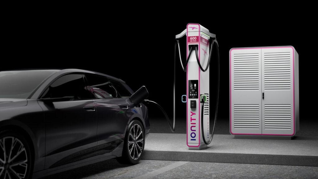 La future borne 600 kW de Ionity // Source : Ionity La future borne 600 kW de Ionity // Source : Ionity