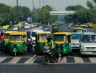 Un parc automobile qui va rapidement changer à New Delhi // Source : Carolina Avinceta - Unsplash