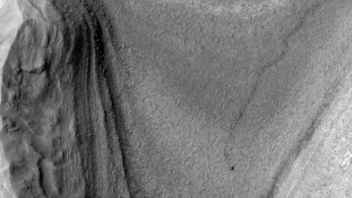 Curiosity sur Mars, détail. // Source : NASA/JPL-Caltech/University of Arizona Curiosity sur Mars, détail. // Source : NASA/JPL-Caltech/University of Arizona