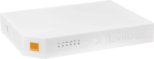 La Livebox 2 d'Orange est la première avec un design rectangulaire.