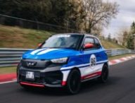La voiture sans permis Ligier JS50 a établi un record sur le circuit du Nürburgring // Source : Ligier La voiture sans permis Ligier JS50 a établi un record sur le circuit du Nürburgring // Source : Ligier