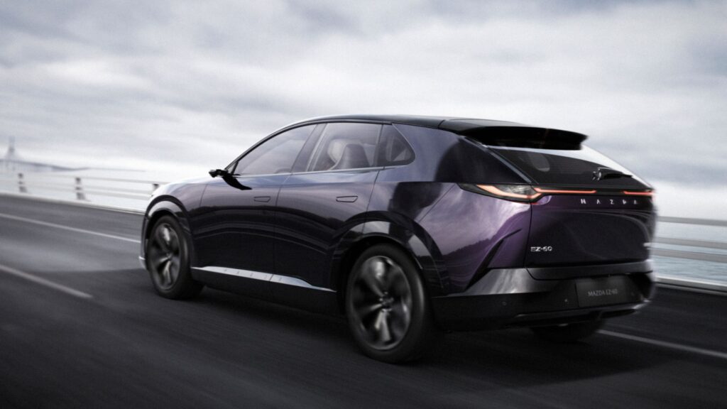Le Mazda CX-6e ou EZ60 en Chine (2025) // Source : Mazda Le Mazda CX-6e ou EZ60 en Chine (2025) // Source : Mazda