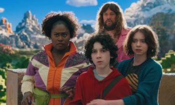 Les quatre personnages du film qui rencontrent Steve // Source : Warner Bros. Les quatre personnages du film qui rencontrent Steve // Source : Warner Bros.