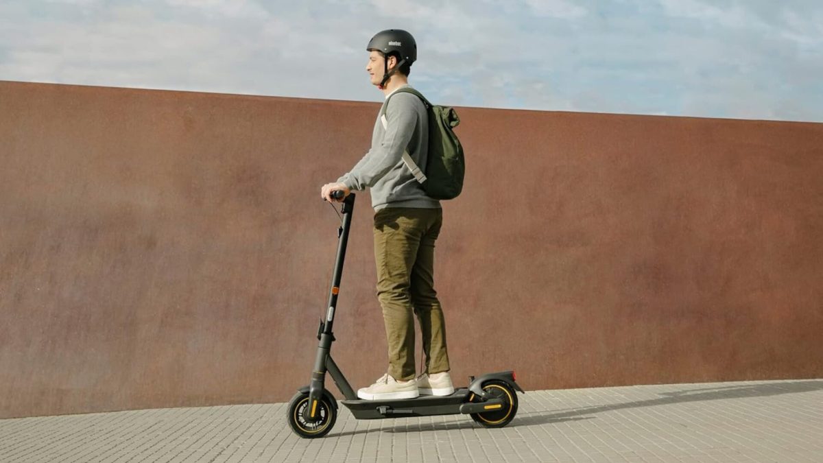 Ninebot Max G2 E // Source : Ninebot Ninebot Max G2 E // Source : Ninebot
