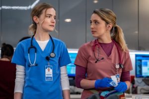 Willa Fitzgerald et Jessica Rothe dans Pulse // Source : Jeff Neumann/Netflix Willa Fitzgerald et Jessica Rothe dans Pulse // Source : Jeff Neumann/Netflix