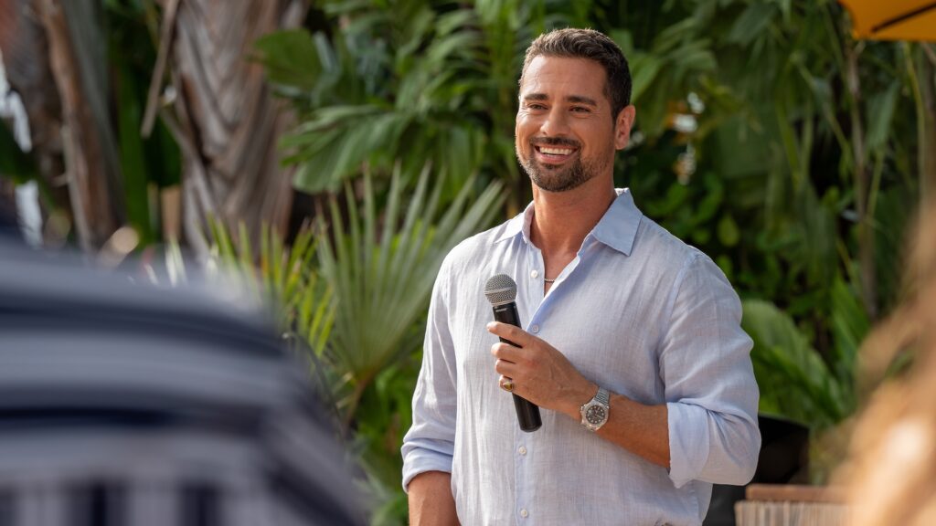J. R. Ramirez dans Pulse // Source : Lisa Tanner/Netflix J. R. Ramirez dans Pulse // Source : Lisa Tanner/Netflix