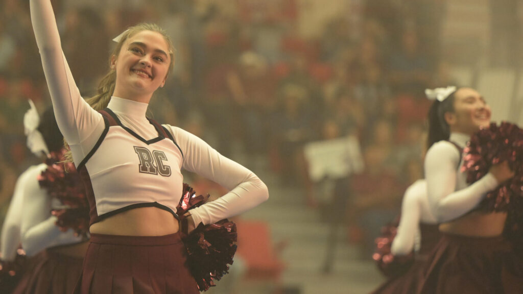 RANSOM CANYON. Lizzy Greene as Lauren in Episode 109 of Ransom Canyon. Cr. Anna Kooris/Netflix © 2024