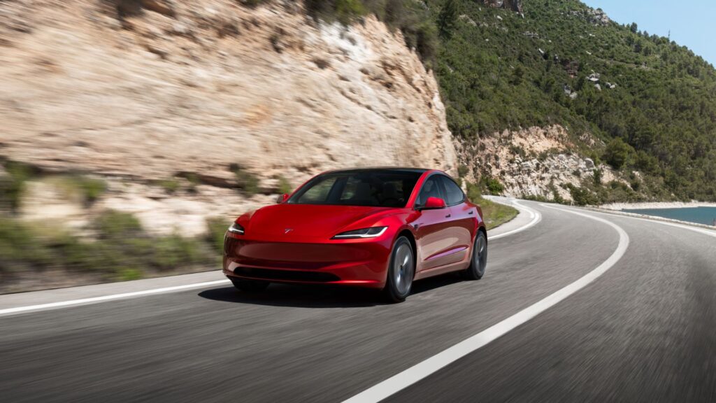 La Tesla Model 3 améliorée // Source : Tesla La Tesla Model 3 améliorée // Source : Tesla