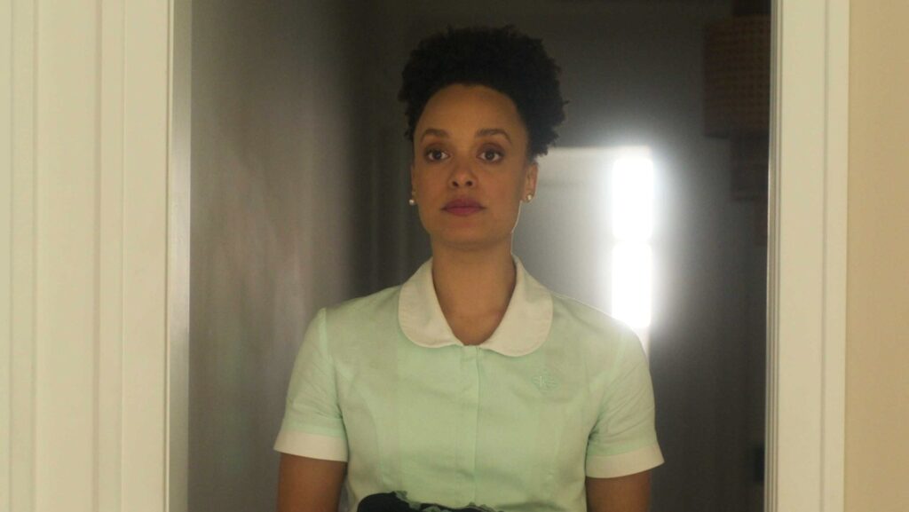 Britne Oldford dans Sirens // Source : Netflix Britne Oldford dans Sirens // Source : Netflix