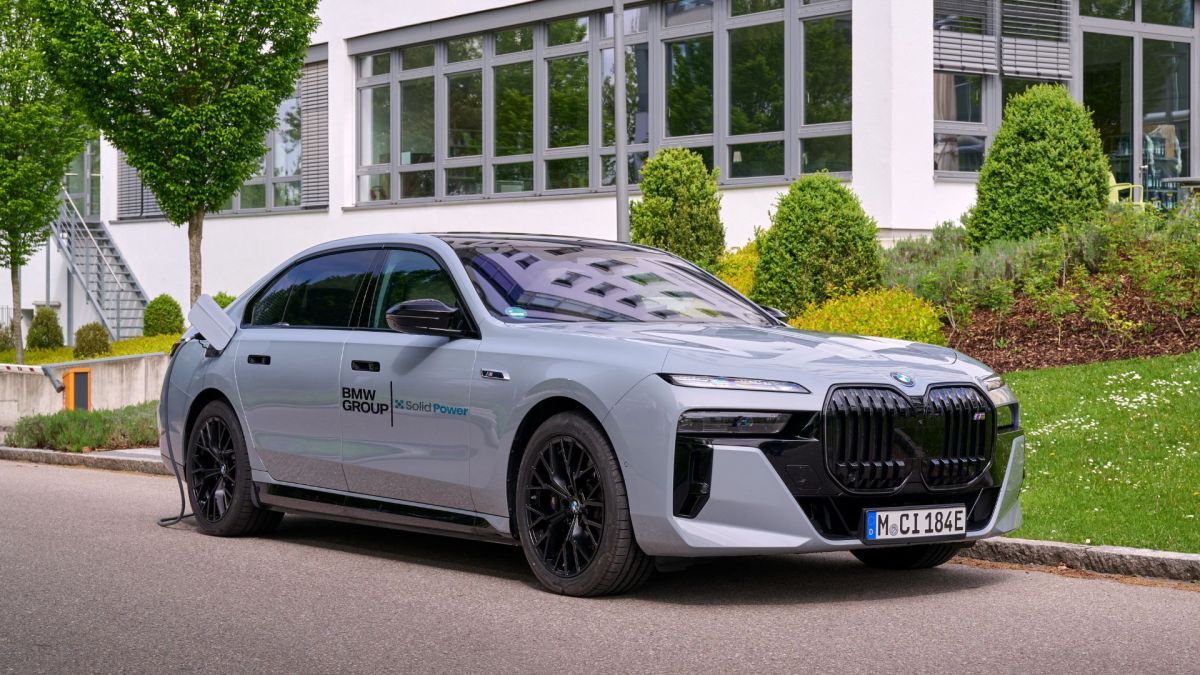 BMW teste une i7 équipée d'une batterie solide // Source : BMW BMW teste une i7 équipée d'une batterie solide // Source : BMW