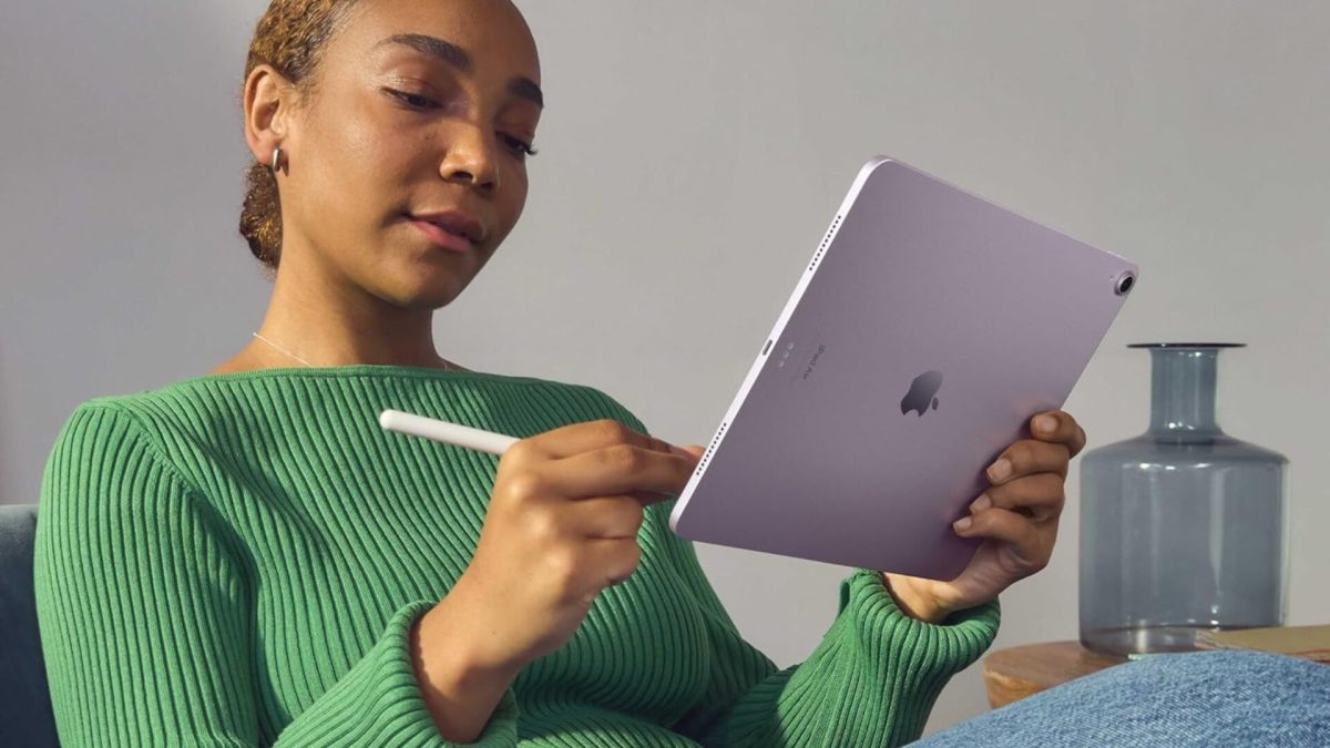 ipad air m2 2024 // Source : Apple ipad air m2 2024 // Source : Apple
