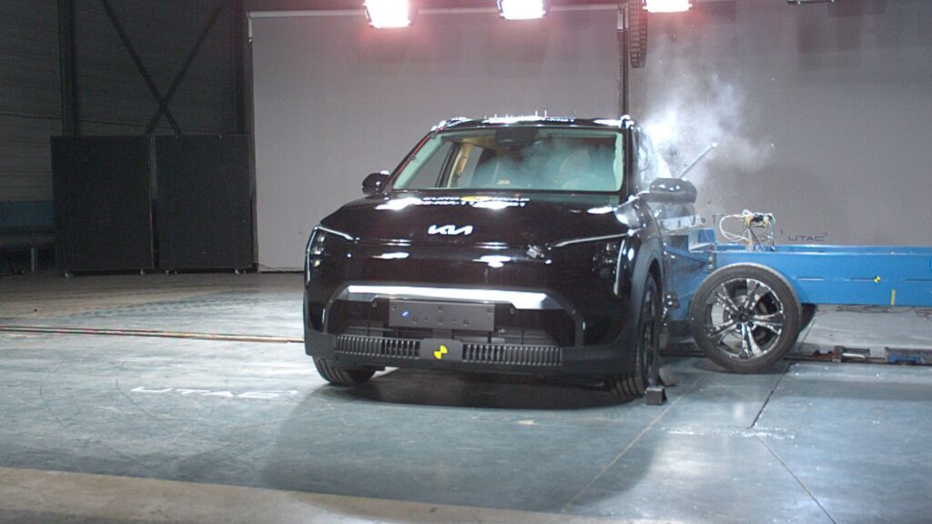 La Kia EV3 gagne 5 étoiles grâce à son pack d'assistances optionnel // Source : Euro NCAP La Kia EV3 gagne 5 étoiles grâce à son pack d'assistances optionnel // Source : Euro NCAP
