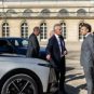 Présentation de la DS n°8 à Emmanuel Macron // Source : DS Présentation de la DS n°8 à Emmanuel Macron // Source : DS