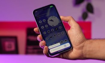 Le Google Pixel 9a embarque toutes les fonctions IA de Google, comme Gemini Live et les modifications des photos. // Source : Alfred Tertrais / Numerama Le Google Pixel 9a embarque toutes les fonctions IA de Google, comme Gemini Live et les modifications des photos. // Source : Alfred Tertrais / Numerama