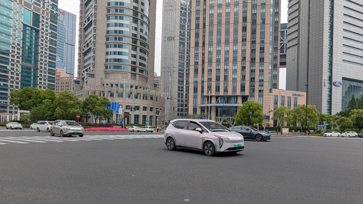 Circulation dans les rues de Shanghai // Source : Raphaelle Baut pour Numerama