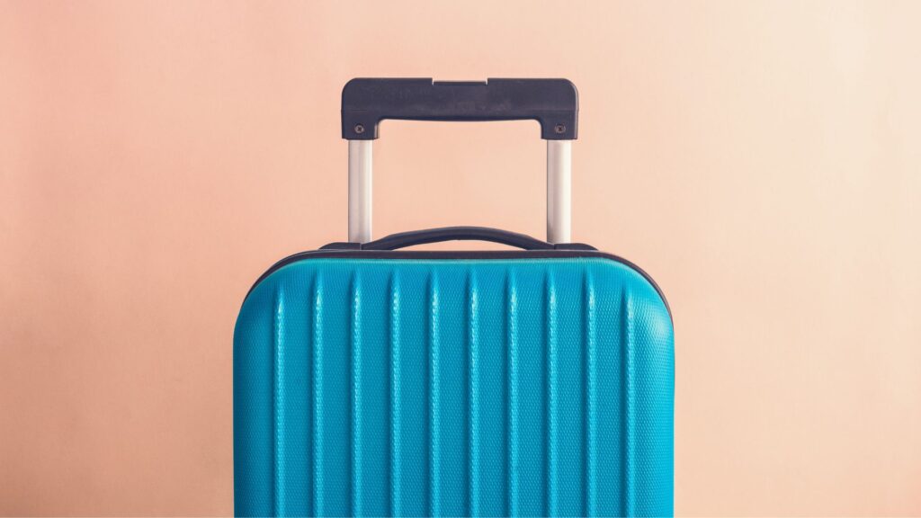 Les consignes sur les valises ont fait réagir les voyageurs. // Source : Canva Les consignes sur les valises ont fait réagir les voyageurs. // Source : Canva