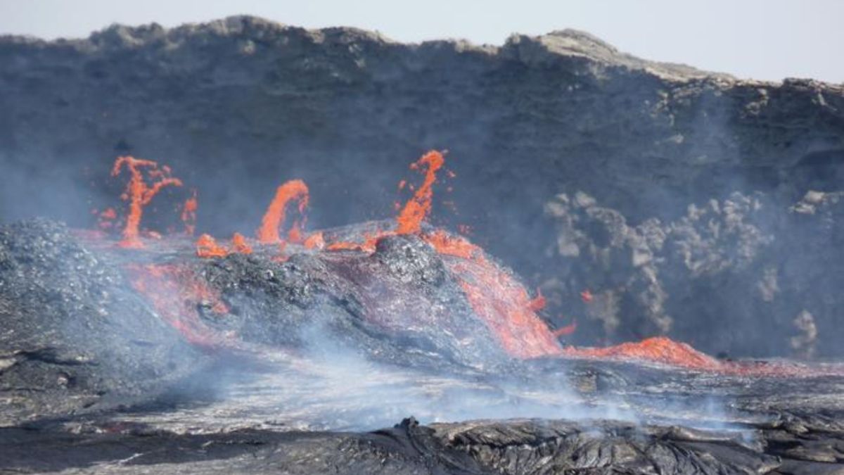 Des flux de lave actifs se déversant du volcan Erta Ale à Afar, en Éthiopie // Source : Dr Derek Keir, University of Southampton/ University of Florence Des flux de lave actifs se déversant du volcan Erta Ale à Afar, en Éthiopie // Source : Dr Derek Keir, University of Southampton/ University of Florence
