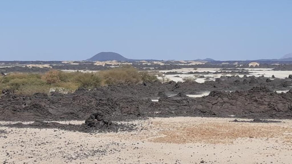 Flux de lave basaltique fraîche dans la région d'Afar, en Éthiopie. // Source : Dr Derek Keir, University of Southampton/ University of Florence Flux de lave basaltique fraîche dans la région d'Afar, en Éthiopie. // Source : Dr Derek Keir, University of Southampton/ University of Florence