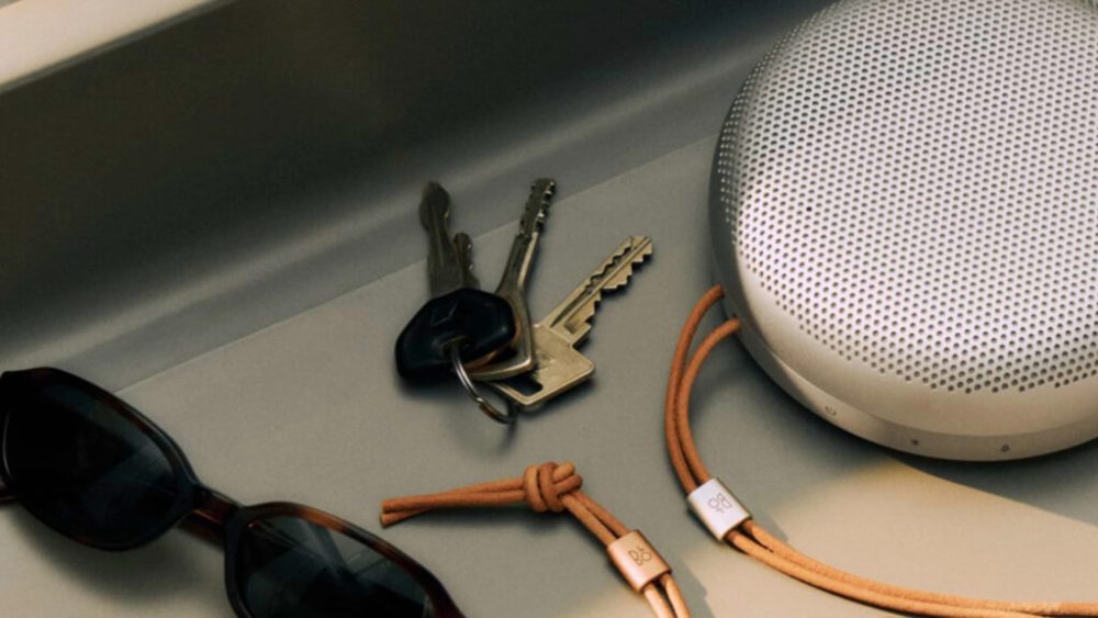 Beosound A1 (Gen 3) // Source : Bang & Olufsen Beosound A1 (Gen 3) // Source : Bang & Olufsen