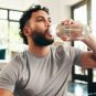 Quand il fait aussi chaud, il est crucial de bien s'hydrater. // Source : Envato Quand il fait aussi chaud, il est crucial de bien s'hydrater. // Source : Envato