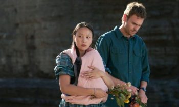 Yerin Ha et Charlie Vickers dans Les Survivants // Source : Netflix Yerin Ha et Charlie Vickers dans Les Survivants // Source : Netflix