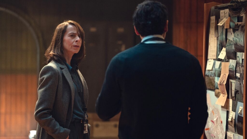Kate Dickie dans Les Dossiers Oubliés // Source : Netflix Kate Dickie dans Les Dossiers Oubliés // Source : Netflix