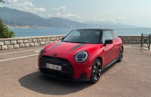Essai de la Mini John Cooper Works E // Source : Robin San Vicente pour Numerama Essai de la Mini John Cooper Works E // Source : Robin San Vicente pour Numerama