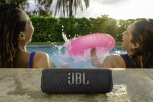 JBL Flip 6 // Source : JBL JBL Flip 6 // Source : JBL