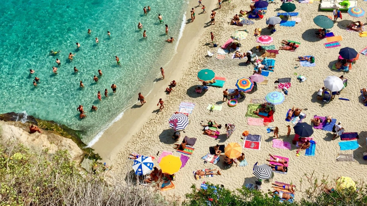 Cet été, voici comment échapper aux arnaques en ligne // Source : Unsplash Cet été, voici comment échapper aux arnaques en ligne // Source : Unsplash